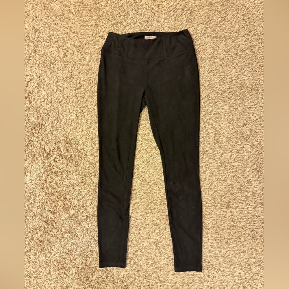 Wonderly Black Faux Suede Leggings